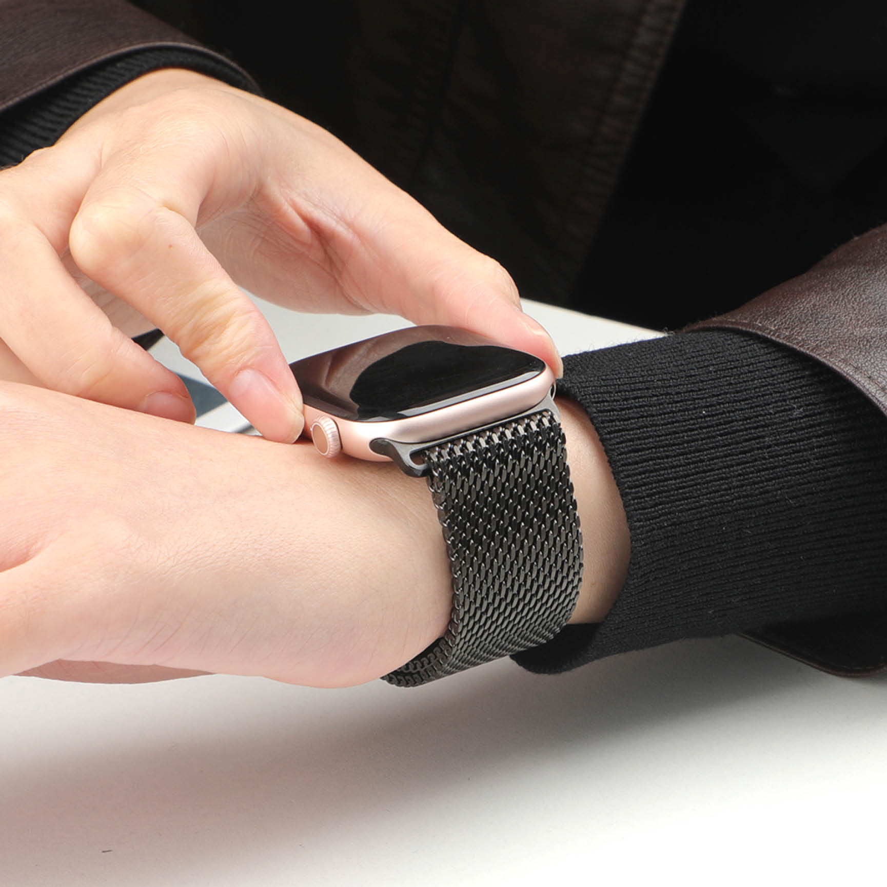 Dikke metalen band voor Apple  - Mesh Coil Strip recensie en prijs